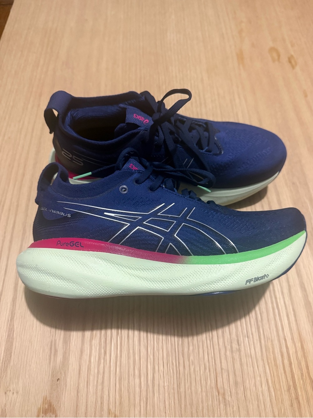 Women’s ASICS Gel Nimbus 25 sneakers. Worn a few times. - Picture 2 of 7